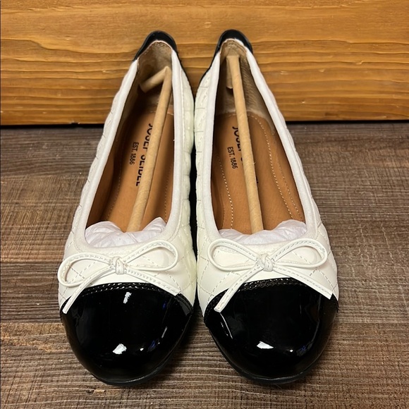 Josef Seibel Women’s 6 Patent Toe Black and White Ballet Flats Leather Comfort - Picture 1 of 10